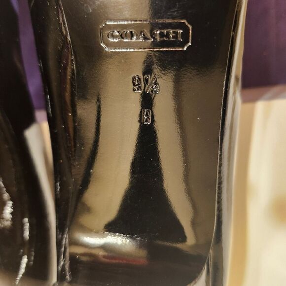Coach Black Patent Leather Cone Heel Pumps sz.9.5 Ret $265 Worn Once! - Picture 7 of 7